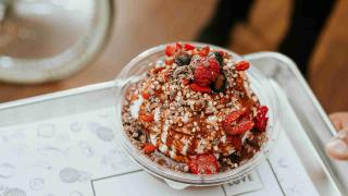 The best restaurants offering delivery and takeout in Toronto: a breakfast bowl at Calii Love
