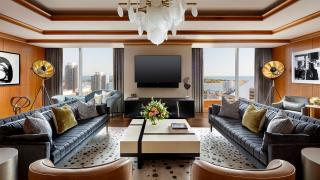 The best Toronto hotels for a staycation | Suite with lake view at the Ritz-Carlton