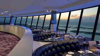Accessible restaurants in Toronto | 360 Restaurant features floor to ceiling windows