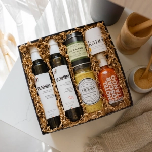 The best Canadian gift boxes to send this holiday season | Present Day Gifts culinary box