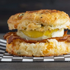 The best breakfast sandwiches in Toronto | The Saving Gigi breakfast sandwich