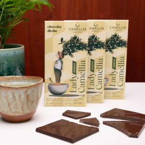 Lady Camellia – Hojicha Chocolate