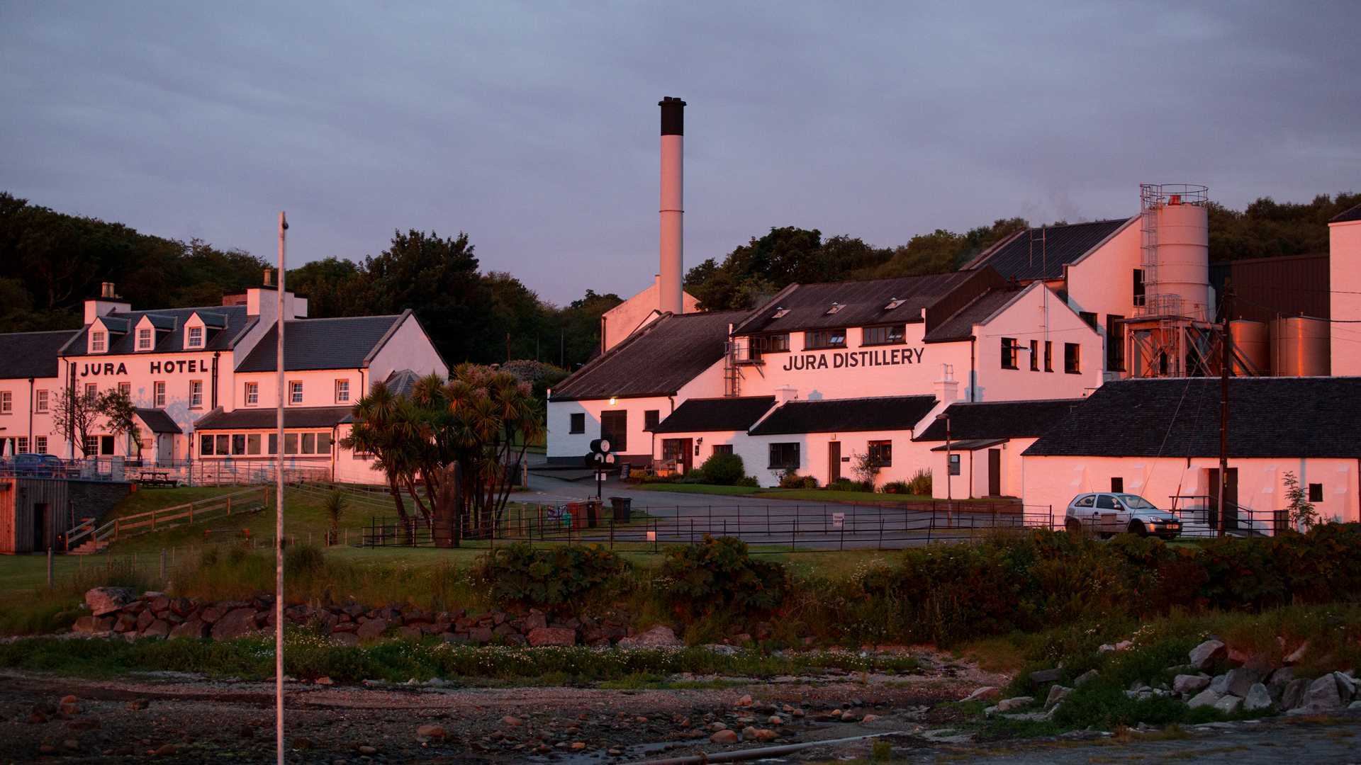 Jura whisky | Isle of Jura Distillery Co. at sunset