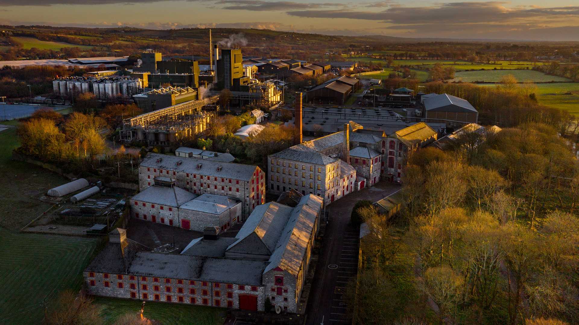 Irish whisky | Irish Distillers’ Midleton Distillery in County Cork Irish whisky | Irish Distillers’ Midleton Distillery in County Cork