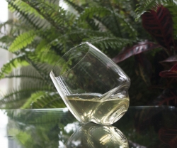 Weapons of Choice: Superduperstudio's Saturn Wine Glass