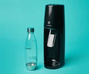 weapons-sodastream-fizzi-one-touch