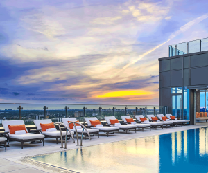 Hotel X Toronto staycation | The year-round heated rooftop pool