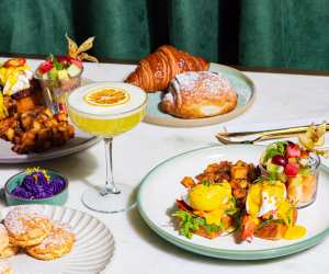 Markham restaurants | A spread of brunch dishes and mocktails at Glass Kitchen in Markham